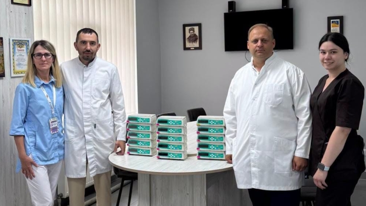 Прикарпатський онкоцентр отримав 15 сучасних інфузоматів від німецьких партнерів