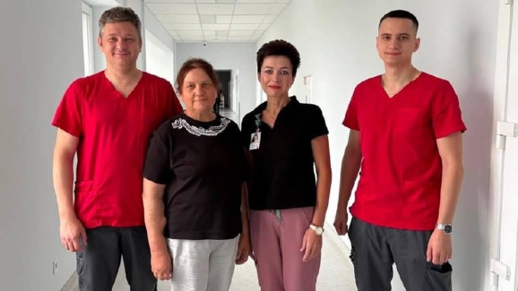 Прикарпатці на діалізі видалили псевдоаневризму розміром з грейпфрут
