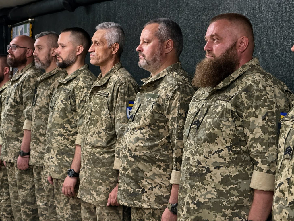 Бійці 102 бригади з Прикарпаття отримали державні та відомчі нагороди 1