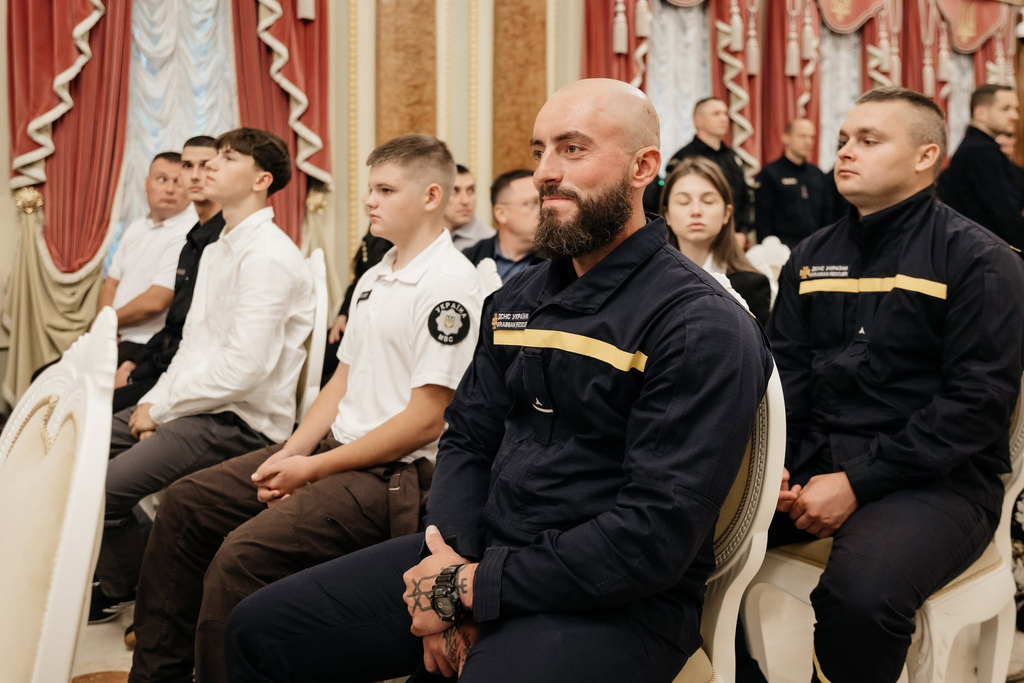 Президент нагородив прикарпатців, які в Коломиї витягнули з-під криги чотирьох дітей 1
