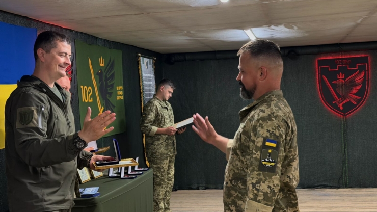 Бійці 102 бригади з Прикарпаття отримали державні та відомчі нагороди