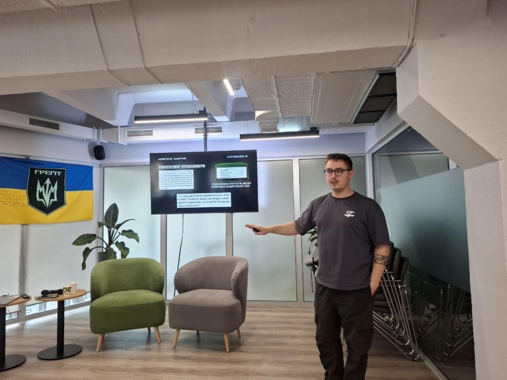 Не спростовувати, а розуміти, як впливає: франківці вчилися протидіяти ворожій пропаганді 1