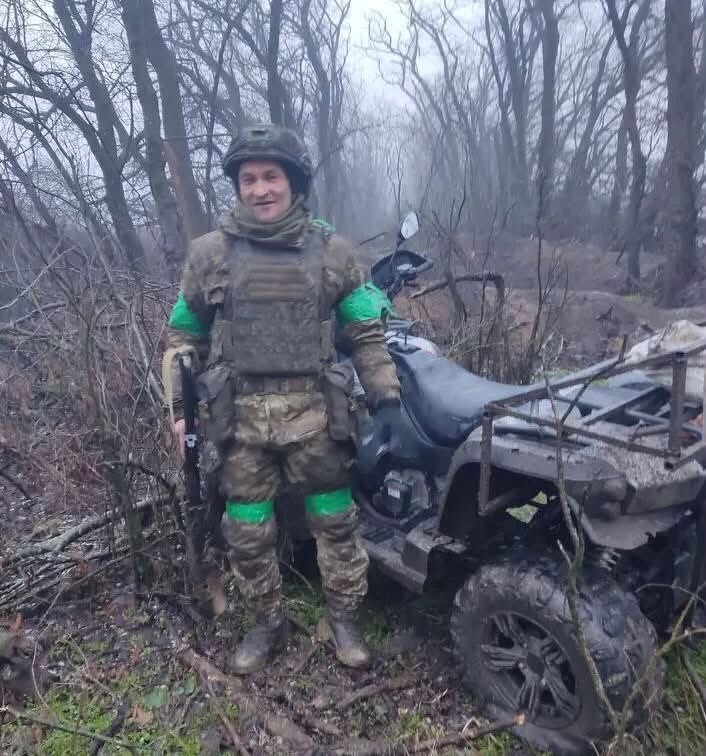Підтвердилася загибель захисників з Прикарпаття Романа Феніна та Олександра Ориняка 1