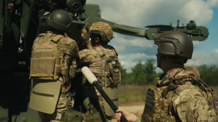 У Франківську презентували фільм "Ґреґіт" про командира УПА та сучасних артилеристів
