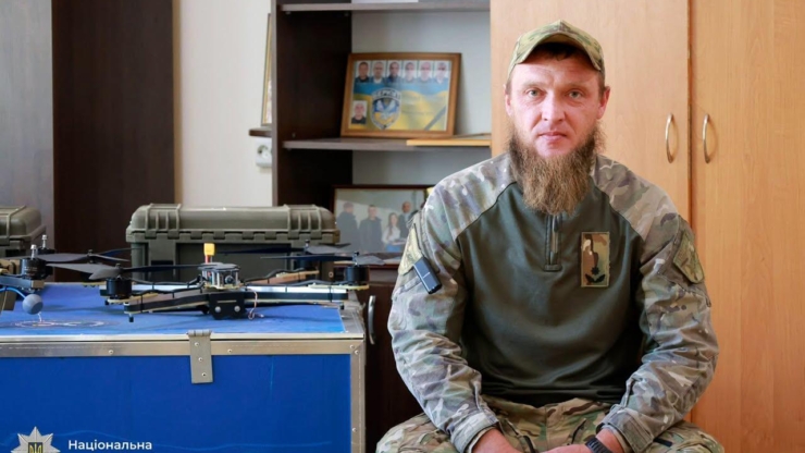 Від близького бою до порятунку побратима: історія прикарпатського поліцейського-піхотинця Петра Ткачука