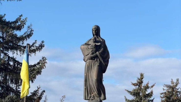 Унаслідок ворожого обстрілу у Франківську пошкоджений пам'ятник борцям за волю