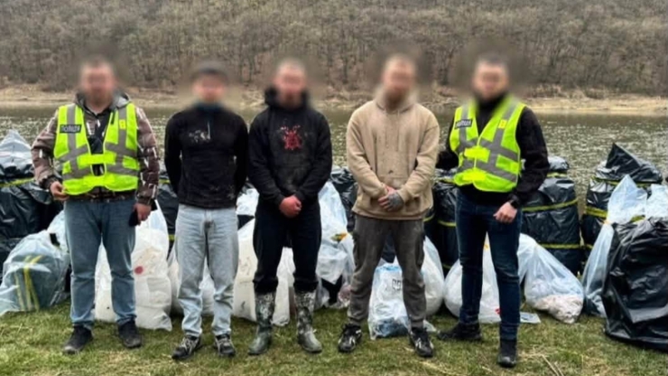 На Прикарпатті судитимуть 18-річного організатора наркобізнесу та його спільників - батька-лікаря та двох однокурсників