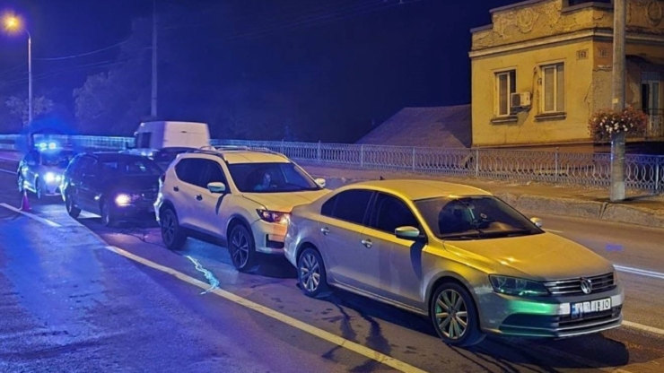 У Франківську п’яна водійка BMW спричинила ДТП за участі трьох автомобілів
